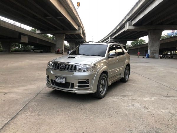Toyota Fortuner 3.0 V 4WD AT ปี2007 รูปที่ 2